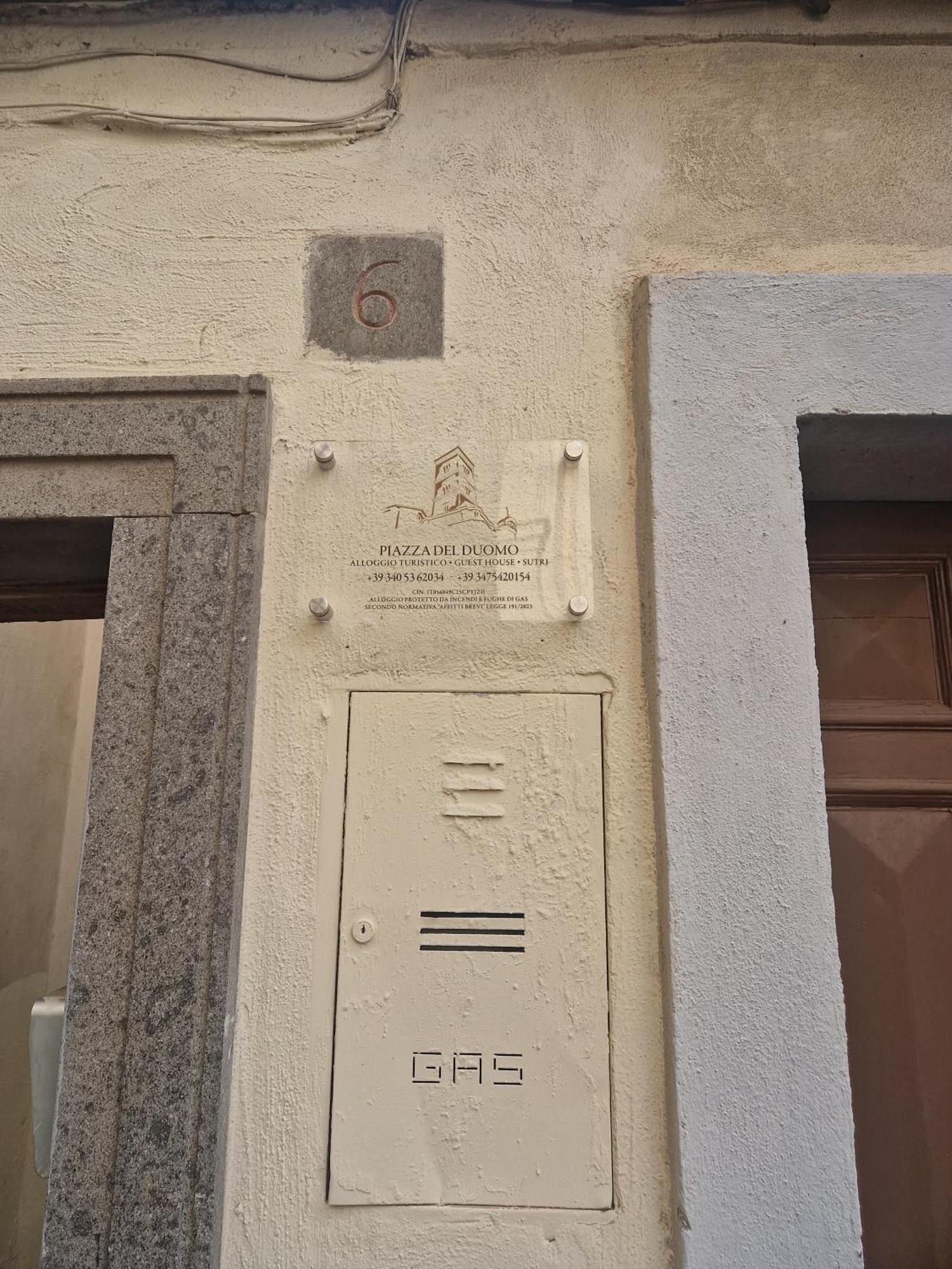 Piazza Duomo Casa Vacanze Сутрі Екстер'єр фото